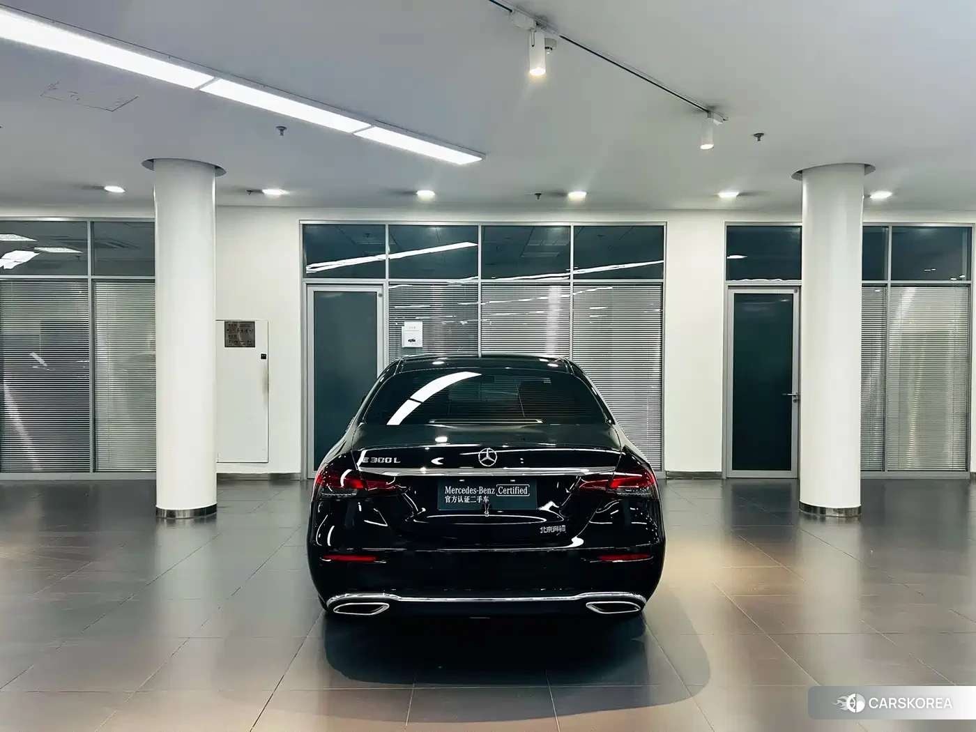 Mercedes-Benz E-Class 2023 Черный из Китая, фото 2