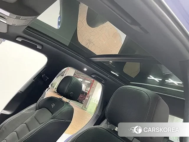 Volkswagen Touareg 3rd generation 2023 Синий из Кореи, фото 2