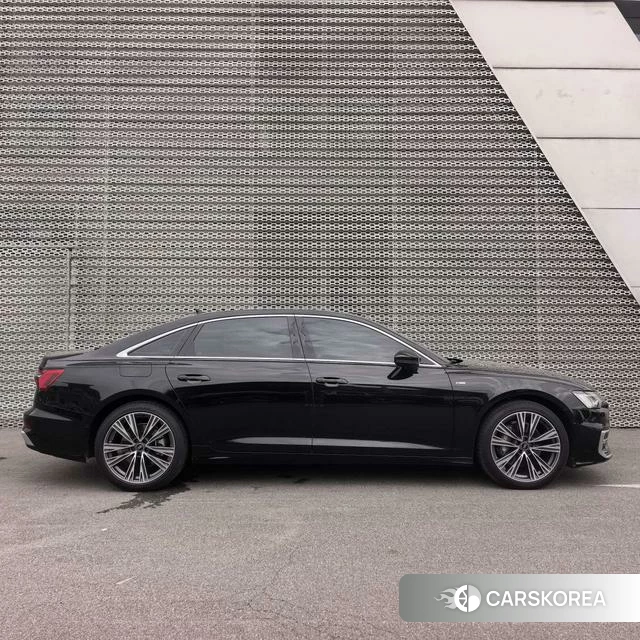 Audi A6L 2025 Черный из Китая, фото 2