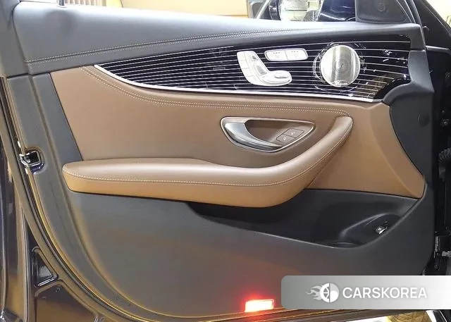 Mercedes-Benz E-Class W213 2023 Синий из Кореи, фото 2