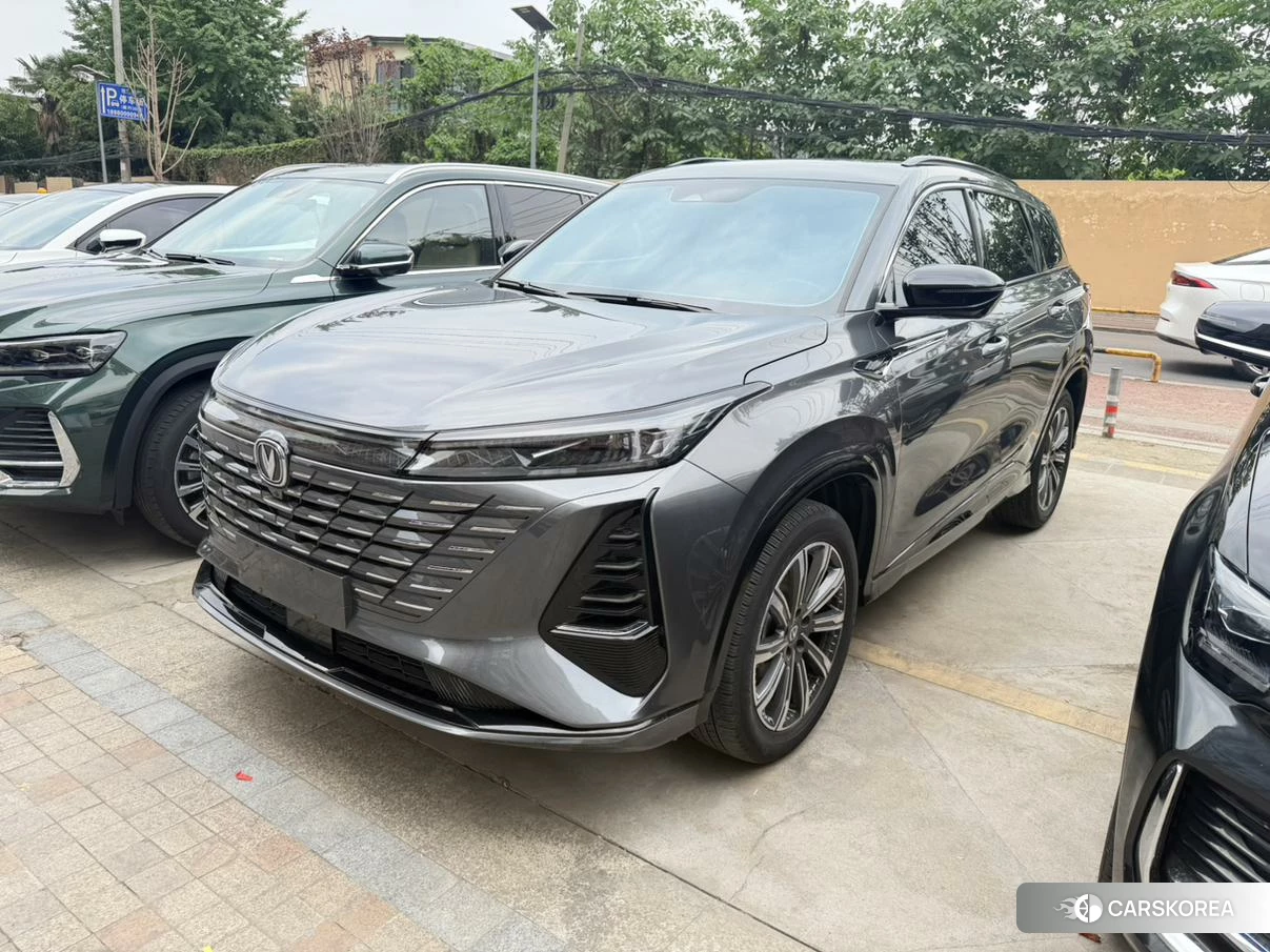 Chang'an CS75 PLUS 2024 Темно-серый из Китая, фото 2