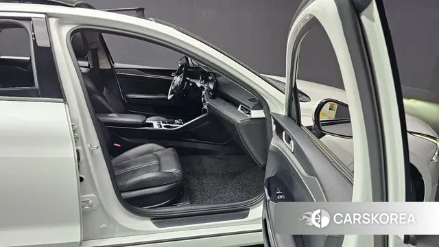 Kia K5 3rd generation 2021 Белый из Кореи, фото 2