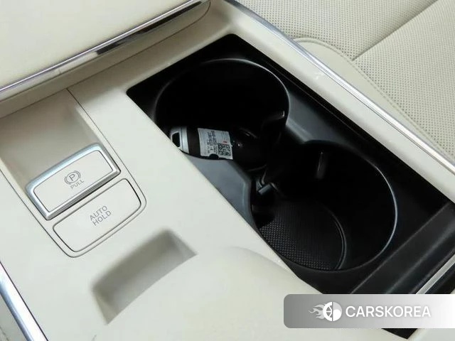 Hyundai The New Grandeur IG Hybrid 2021 Белый из Кореи, фото 2