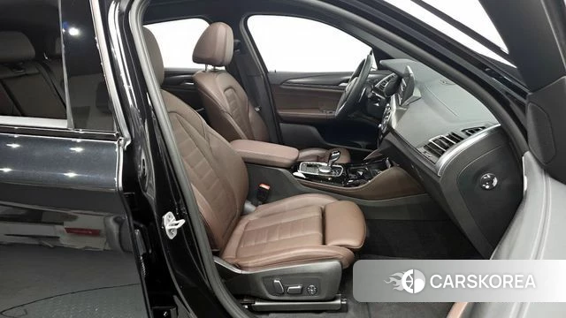 BMW X4 (G02) 2024 Черный из Кореи, фото 2