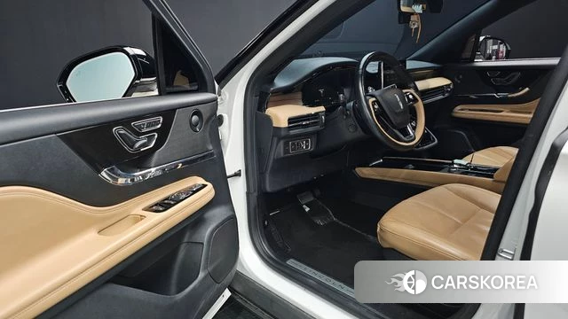 Lincoln Corsair 2022 Белый из Кореи, фото 2