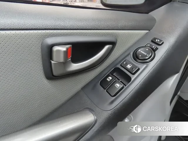 Hyundai The New Grand Starex 2018 Серебристо-серый из Кореи, фото 2