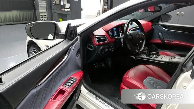 Maserati Ghibli 2019 Белый из Кореи, фото 2