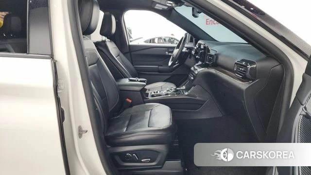 Ford Explorer 6th Generation 2020 Белый из Кореи, фото 2