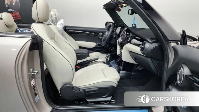 Mini Cooper S Convertible 2022 Жемчужный цвет из Кореи, фото 2