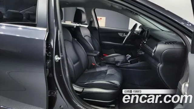 Kia Come New K3 2018 Серый из Кореи, фото 2