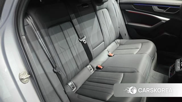 Audi A6 (C8) 2022 Серебристо-серый из Кореи, фото 2