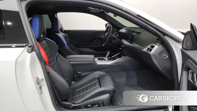 BMW M2 (G87) 2024 Белый из Кореи, фото 2