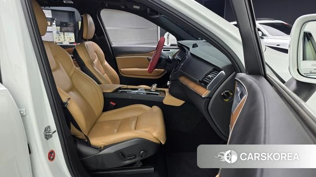 Volvo XC90 second Generation 2018 Белый из Кореи, фото 2