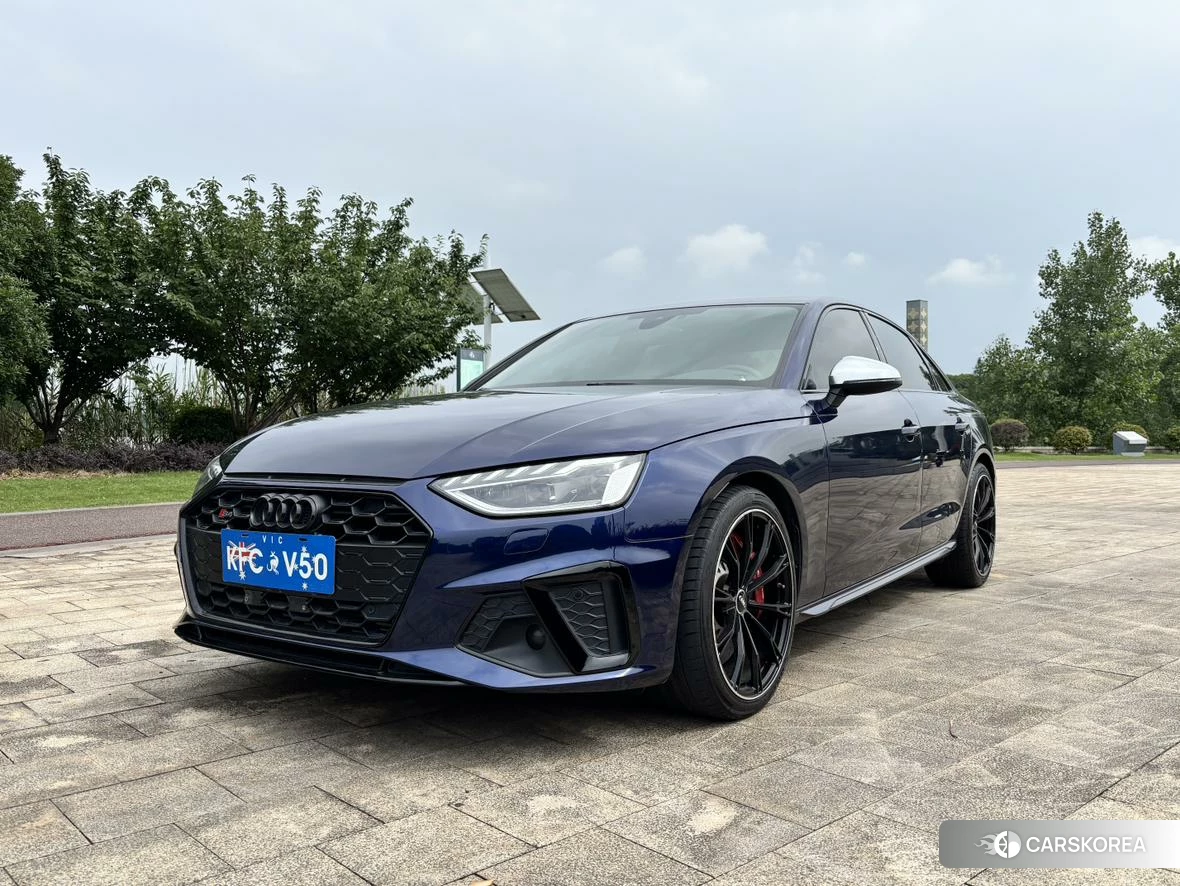 Audi S4 2020 Синий из Китая, фото 2