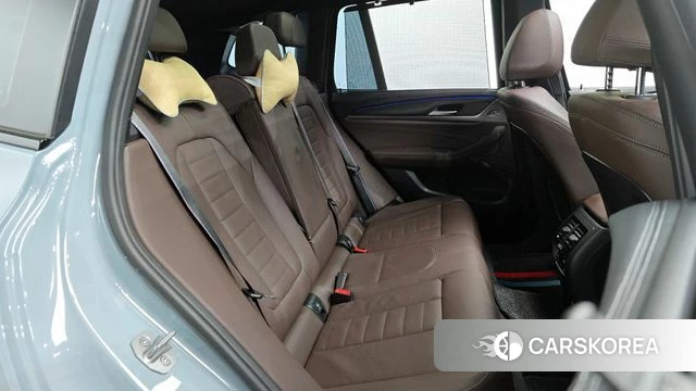 BMW X3 (G01) 2024 Серебристо-серый из Кореи, фото 2