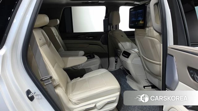 Cadillac Escalade 5th Generation 2023 Белый из Кореи, фото 2