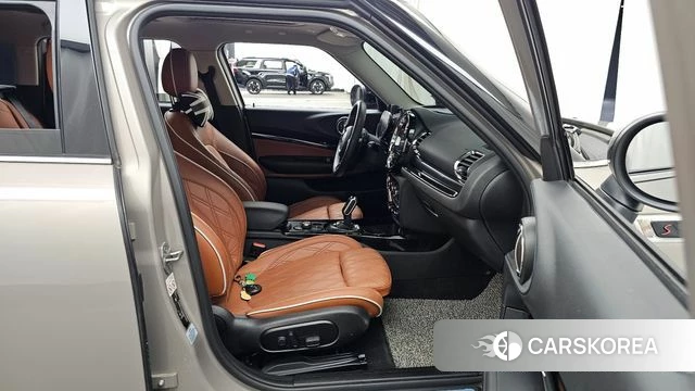 Mini Cooper S Clubman 2021 Жемчужный цвет из Кореи, фото 2