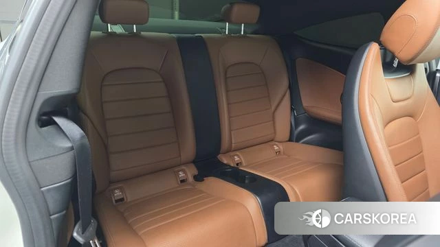Mercedes-Benz C-Class W205 2019 Белый из Кореи, фото 2