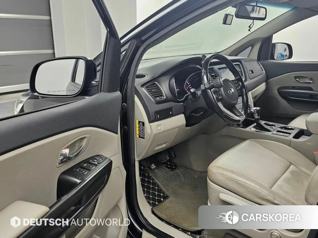 Kia The New Carnival 2018 Черный из Кореи, фото 2