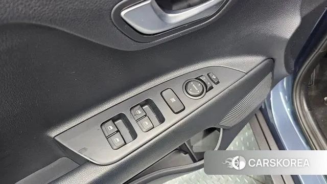 Kia Stonic 2020 Синий из Кореи, фото 2