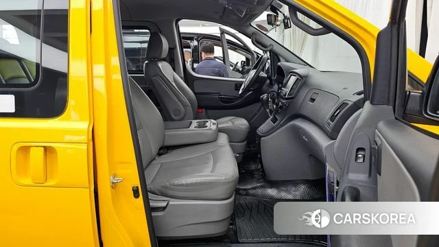 Hyundai The New Grand Starex 2018 Желтый из Кореи, фото 2