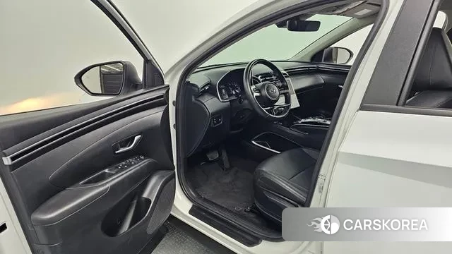 Hyundai Tucson (NX4) 2022 Белый из Кореи, фото 2