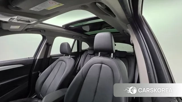 BMW X1 (F48) 2019 Серый из Кореи, фото 2