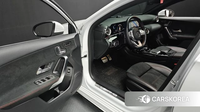 Mercedes-Benz A-Class W177 2021 Белый из Кореи, фото 2
