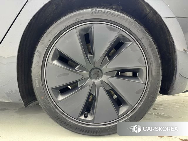 Tesla Model 3 2025 Темно-серый из Китая, фото 2
