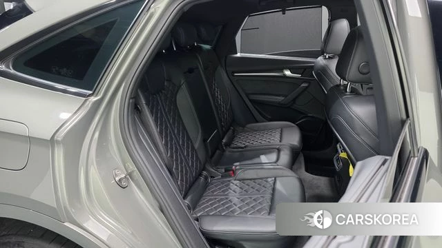 Audi SQ5 (FY) 2023 Серебристо-серый из Кореи, фото 2