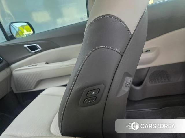 Kia The New Carnival 4th Generation 2025 Белый из Кореи, фото 2
