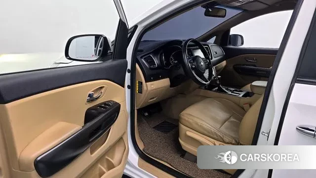 Kia The New Carnival 2018 Белый из Кореи, фото 2