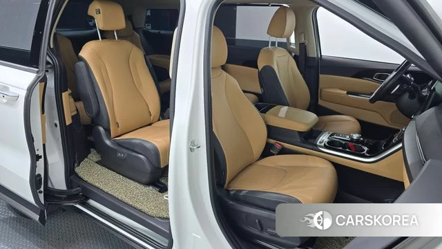 Kia Carnival 4th generation 2023 Белый из Кореи, фото 2