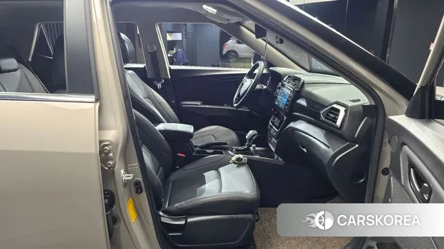 Ssangyong The New Tivoli 2024 Жемчужный цвет из Кореи, фото 2