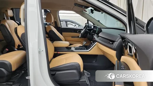 Kia Carnival 4th generation 2022 Белый из Кореи, фото 2