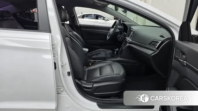 Hyundai Avante AD 2018 Белый из Кореи, фото 2