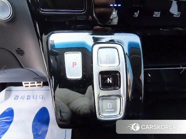 Hyundai Staria 2023 Белый из Кореи, фото 2