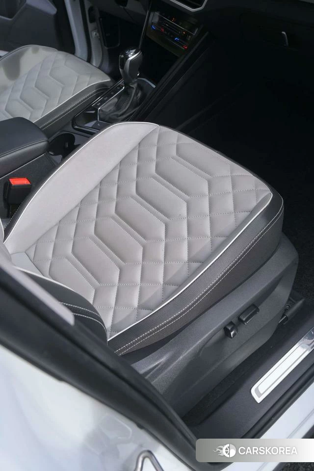 Volkswagen Tanyue 2023 Белый из Китая, фото 2