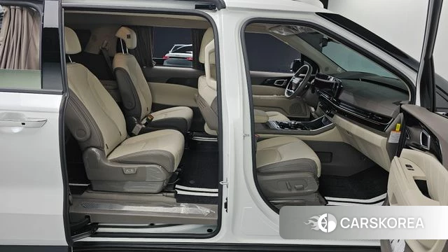 Kia The New Carnival 4th Generation 2025 Белый из Кореи, фото 2