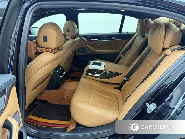 BMW 5 series 2020 Черный из Китая, фото 2