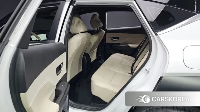 Hyundai Kona Hybrid (SX2) 2025 Белый из Кореи, фото 2