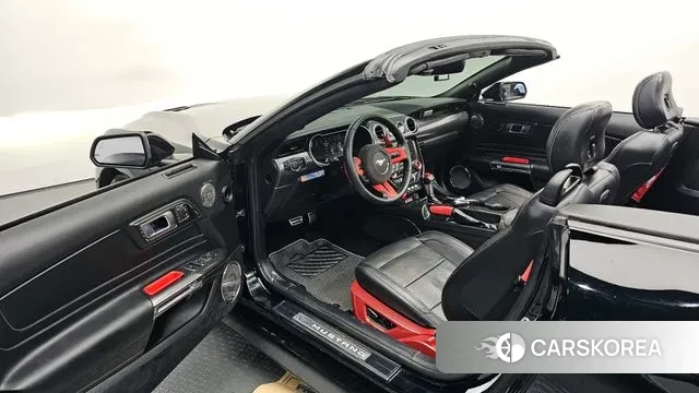 Ford Mustang 2019 Черный из Кореи, фото 2