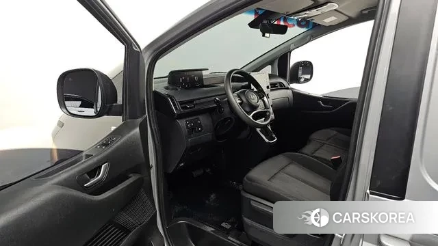 Hyundai Staria 2023 Серебряный из Кореи, фото 2