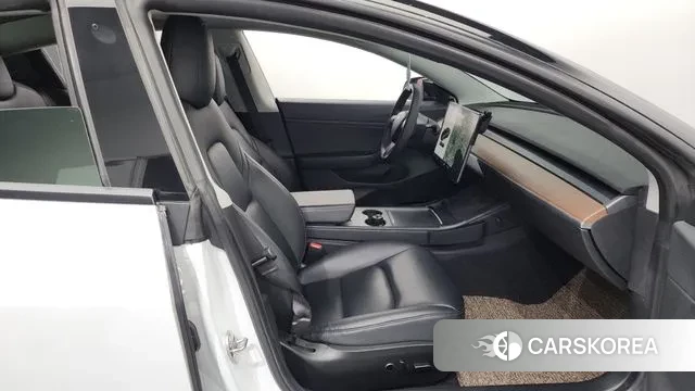 Tesla Model 3 2021 Белый из Кореи, фото 2