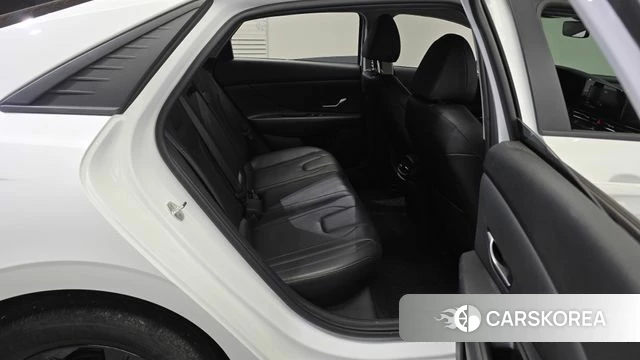 Hyundai Avante (CN7) 2022 Белый из Кореи, фото 2
