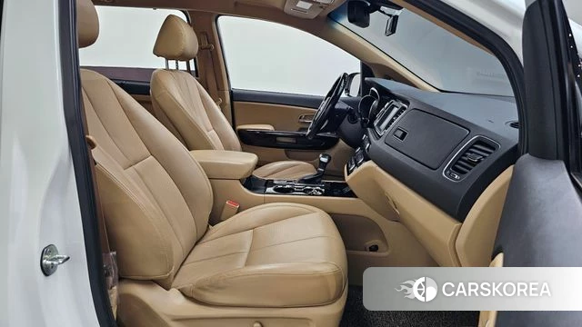 Kia The New Carnival 2019 Белый из Кореи, фото 2