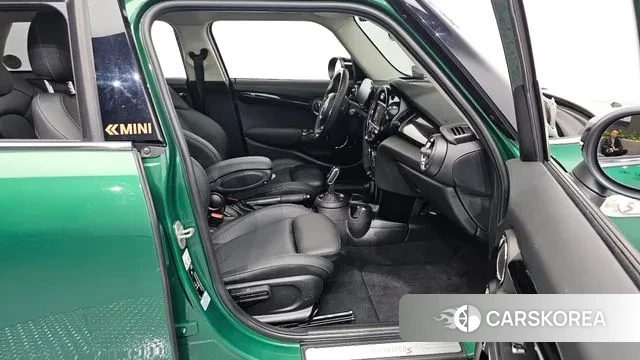 Mini Cooper S 2020 Зеленый из Кореи, фото 2