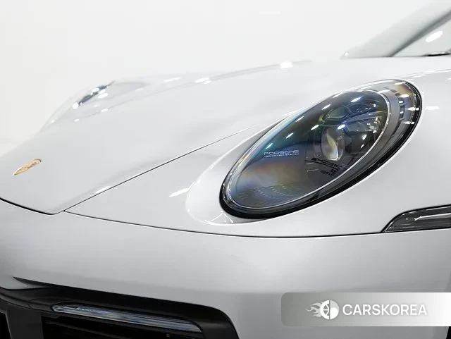 Porsche 911(992) 2024 Серебристо-серый из Кореи, фото 2