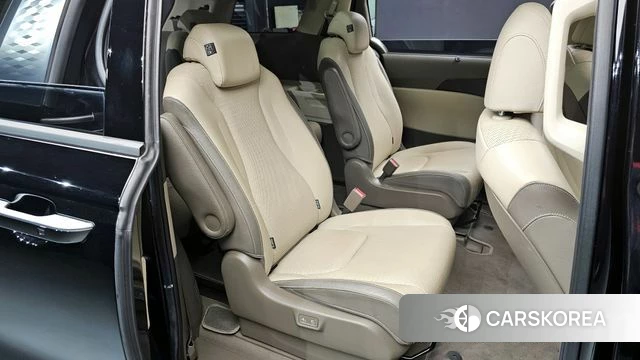Kia Carnival 4th generation 2020 Черный из Кореи, фото 2