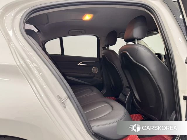 BMW 1 series 2022 Белый из Китая, фото 2